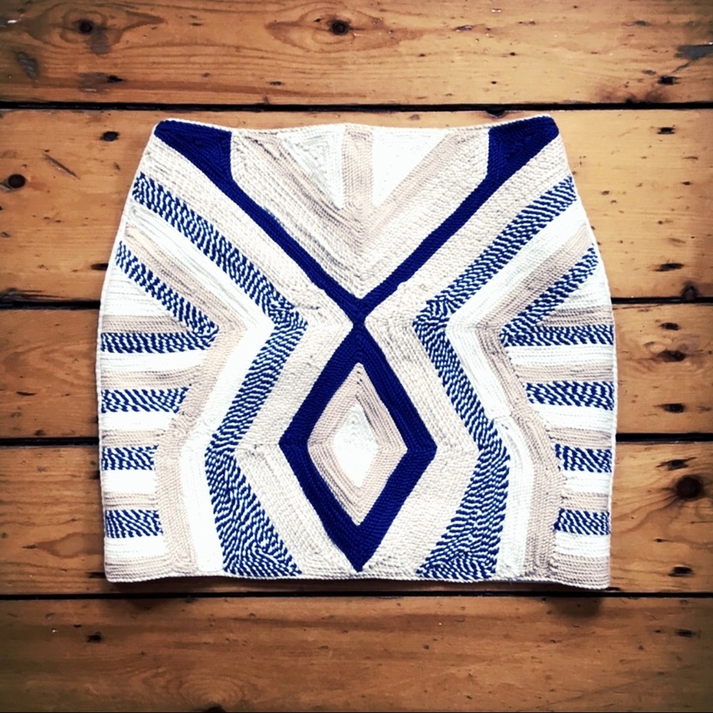 H&M Embroidered geometric colorblock mini skirt S - Picture 1 of 8